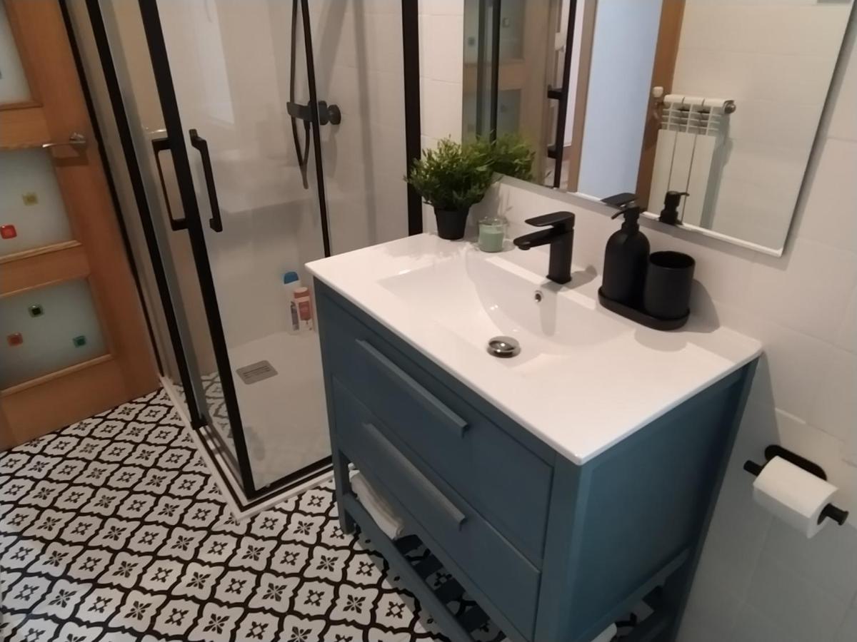 Apartamento De 120M2 Al Lado De Cabarceno Saron Εξωτερικό φωτογραφία