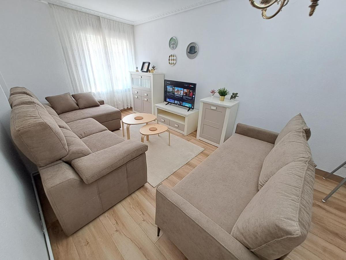 Apartamento De 120M2 Al Lado De Cabarceno Saron Εξωτερικό φωτογραφία